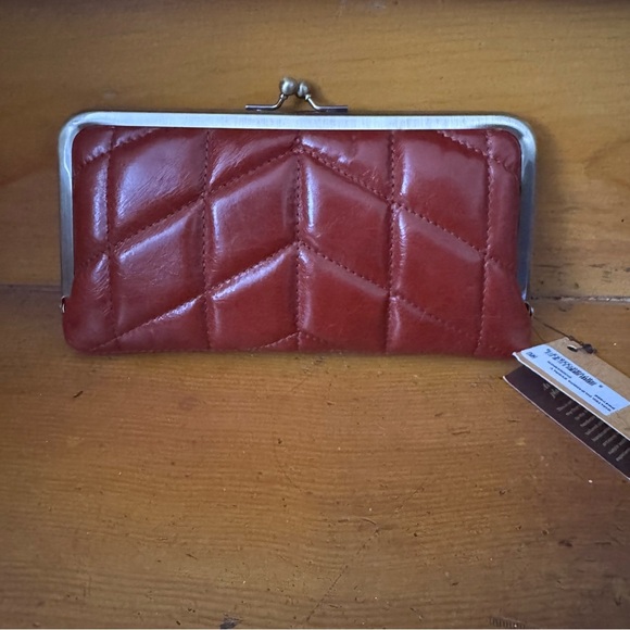 NWT Patricia Nash Quilted Everly kiss lock wallet in Cinnamon - Picture 4 of 9